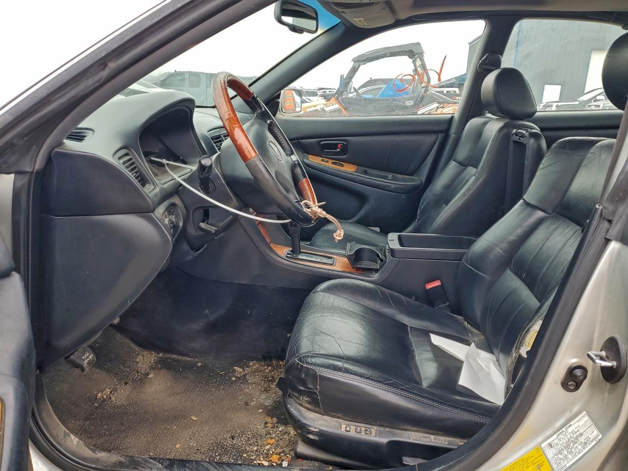 2000 LEXUS ES 300 photo 7