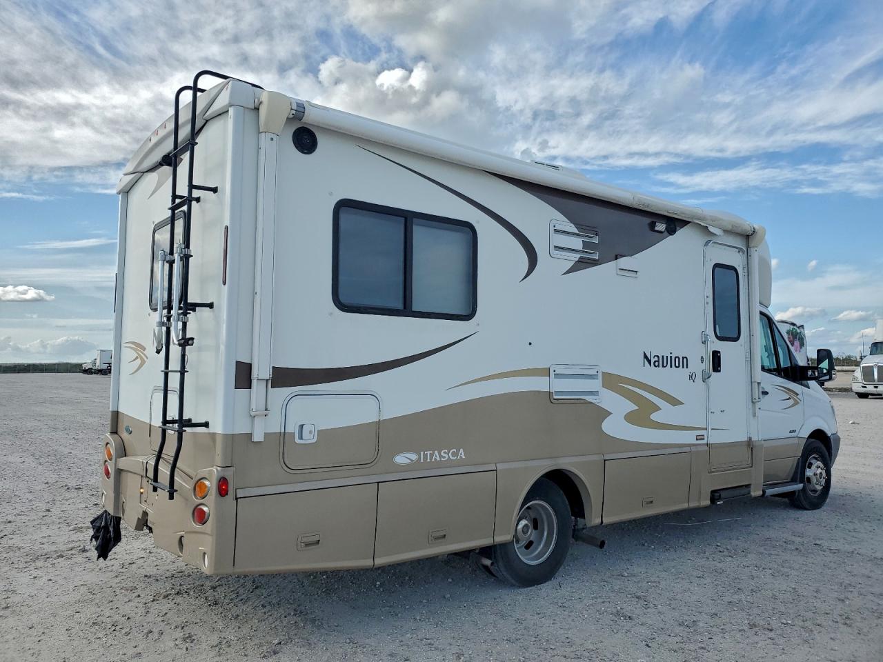 2013 MERCEDES-BENZ SPRINTER 3500 photo 4