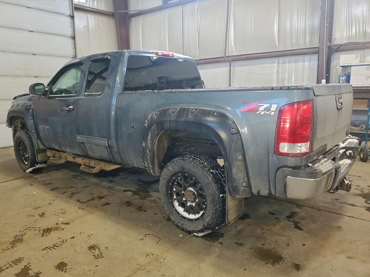 2012 GMC SIERRA K2500 SLE photo 2