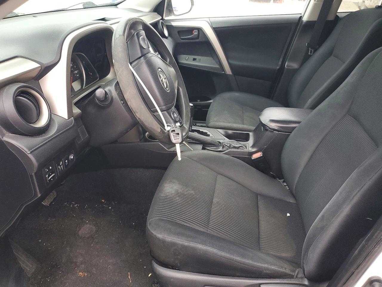 2015 TOYOTA RAV4 LE photo 7