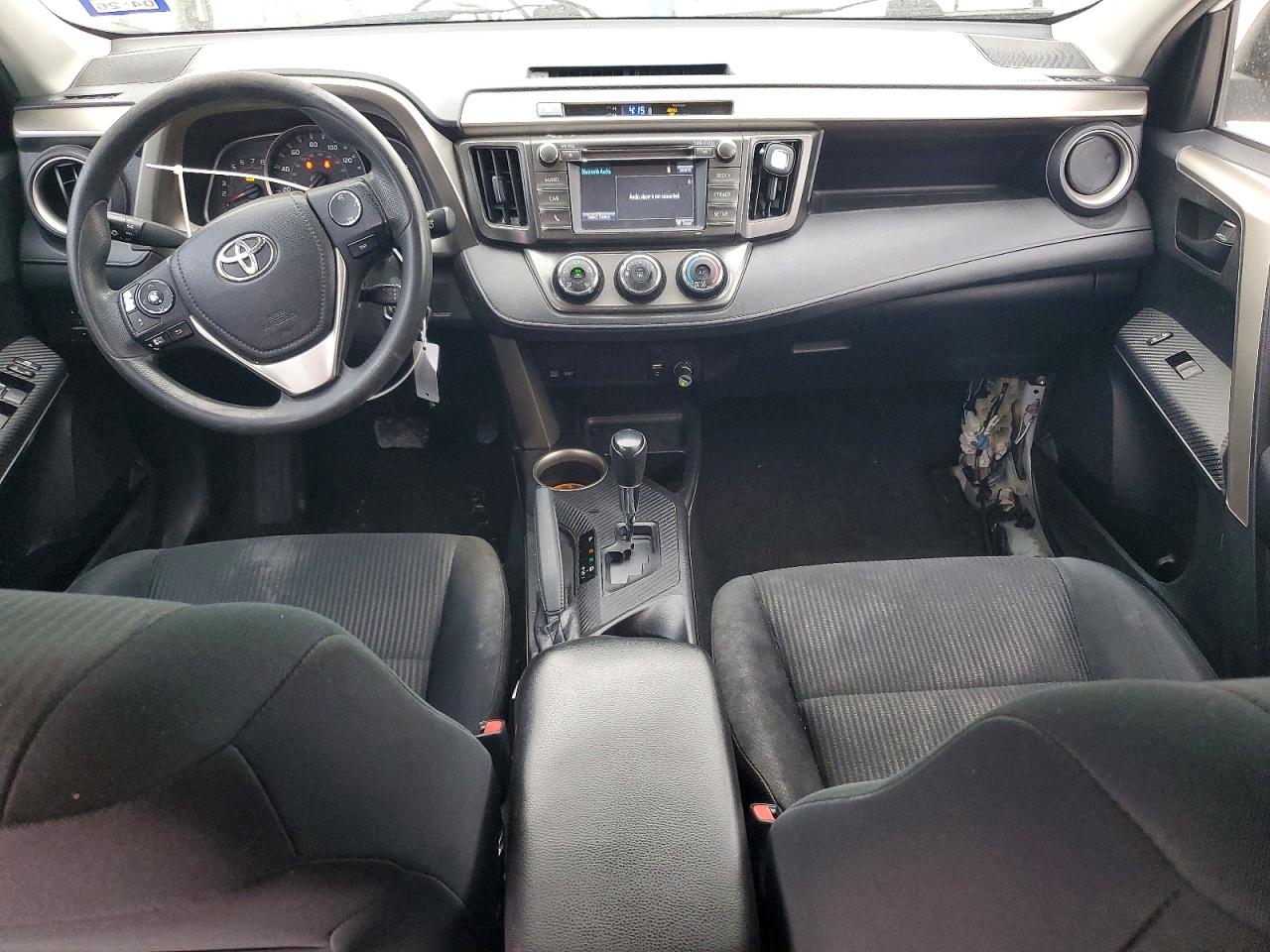 2015 TOYOTA RAV4 LE photo 8