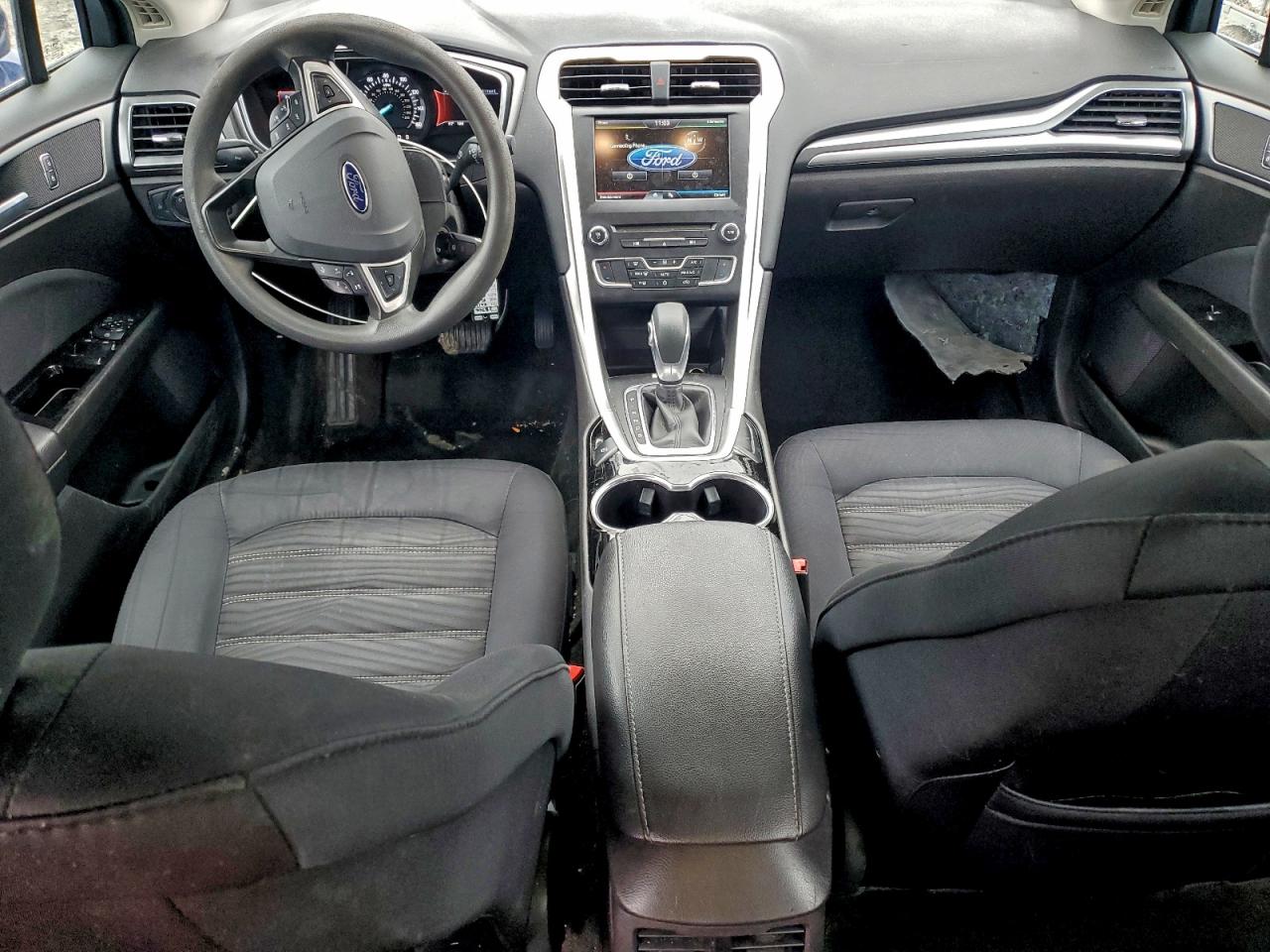 2016 FORD FUSION SE photo 8