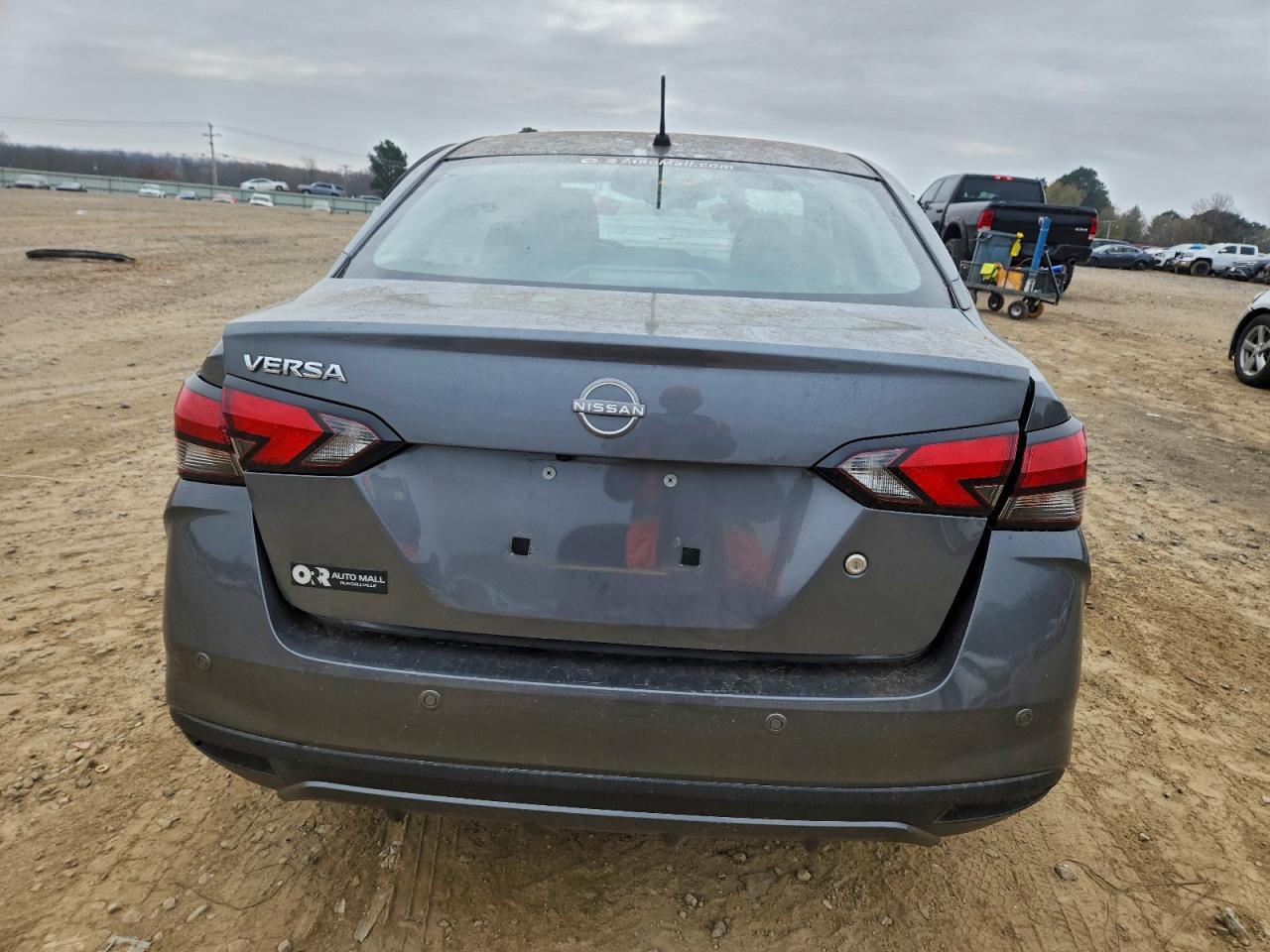 2024 NISSAN VERSA S photo 6