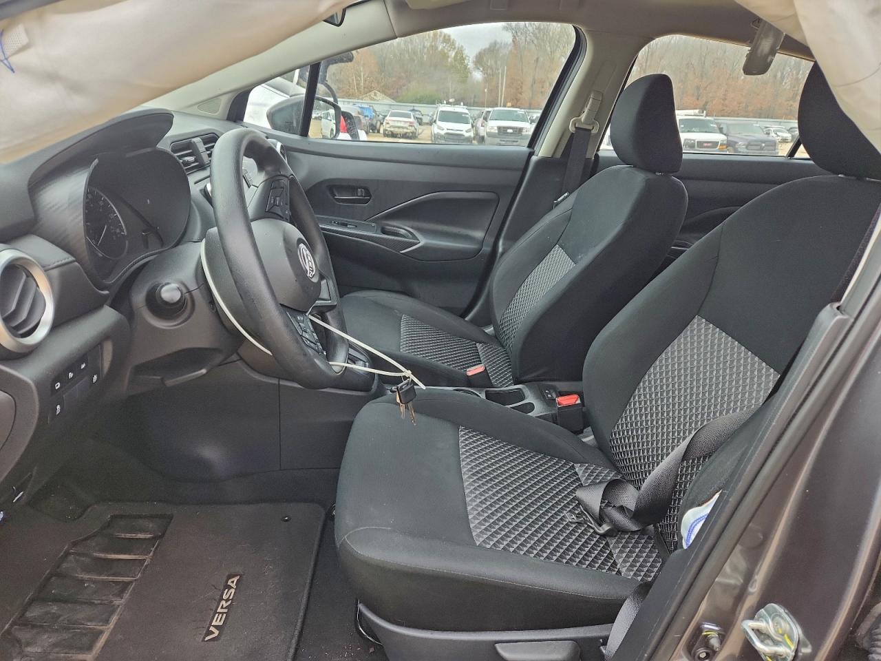 2024 NISSAN VERSA S photo 7