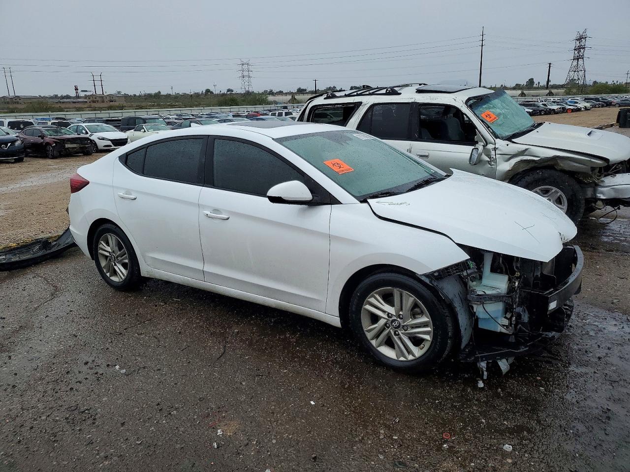 2019 HYUNDAI ELANTRA SEL photo 4