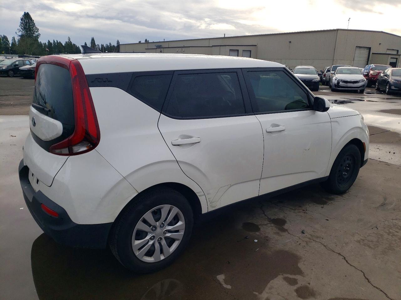 2021 KIA SOUL LX photo 3