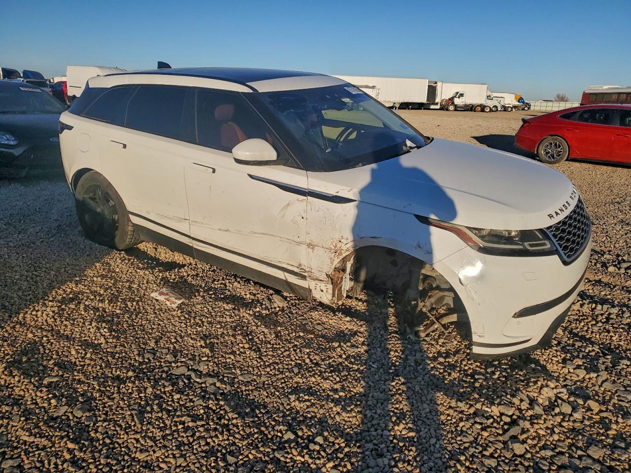 2019 LAND ROVER RANGE ROVER VELAR S photo 4