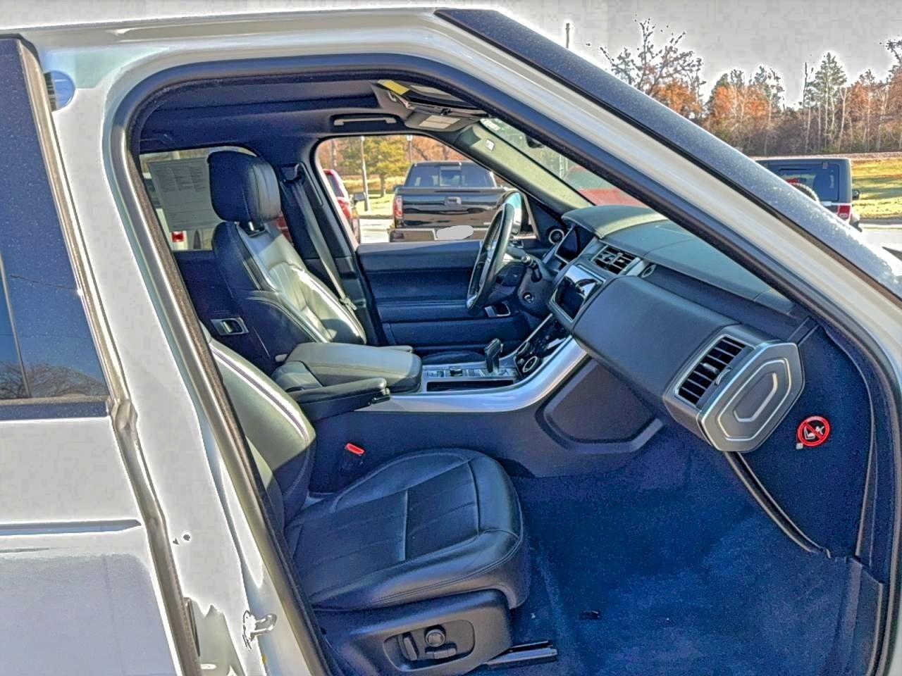 2018 LAND ROVER RANGE ROVER SPORT HSE photo 5