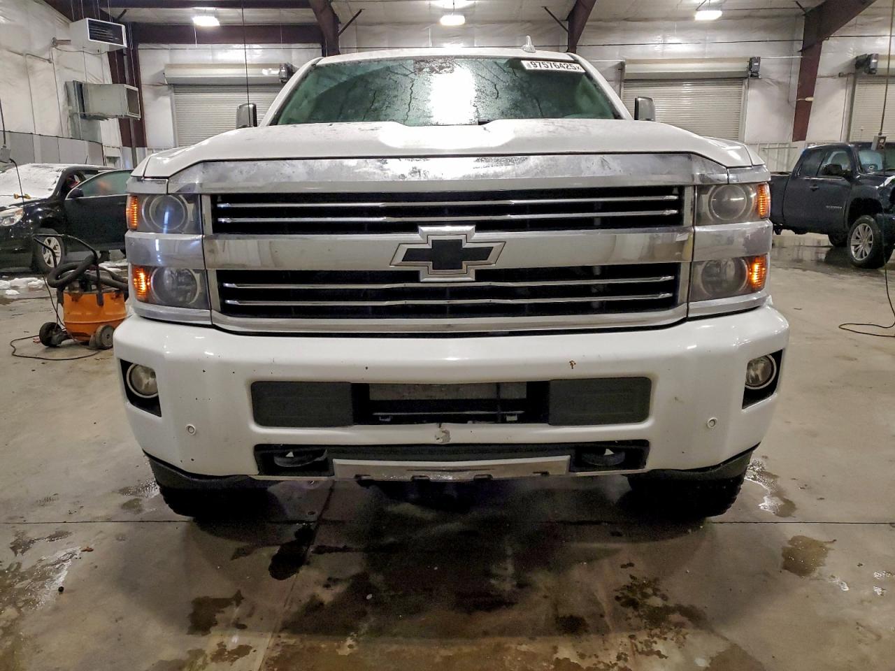 2015 CHEVROLET SILVERADO K2500 HIGH COUNTRY photo 5
