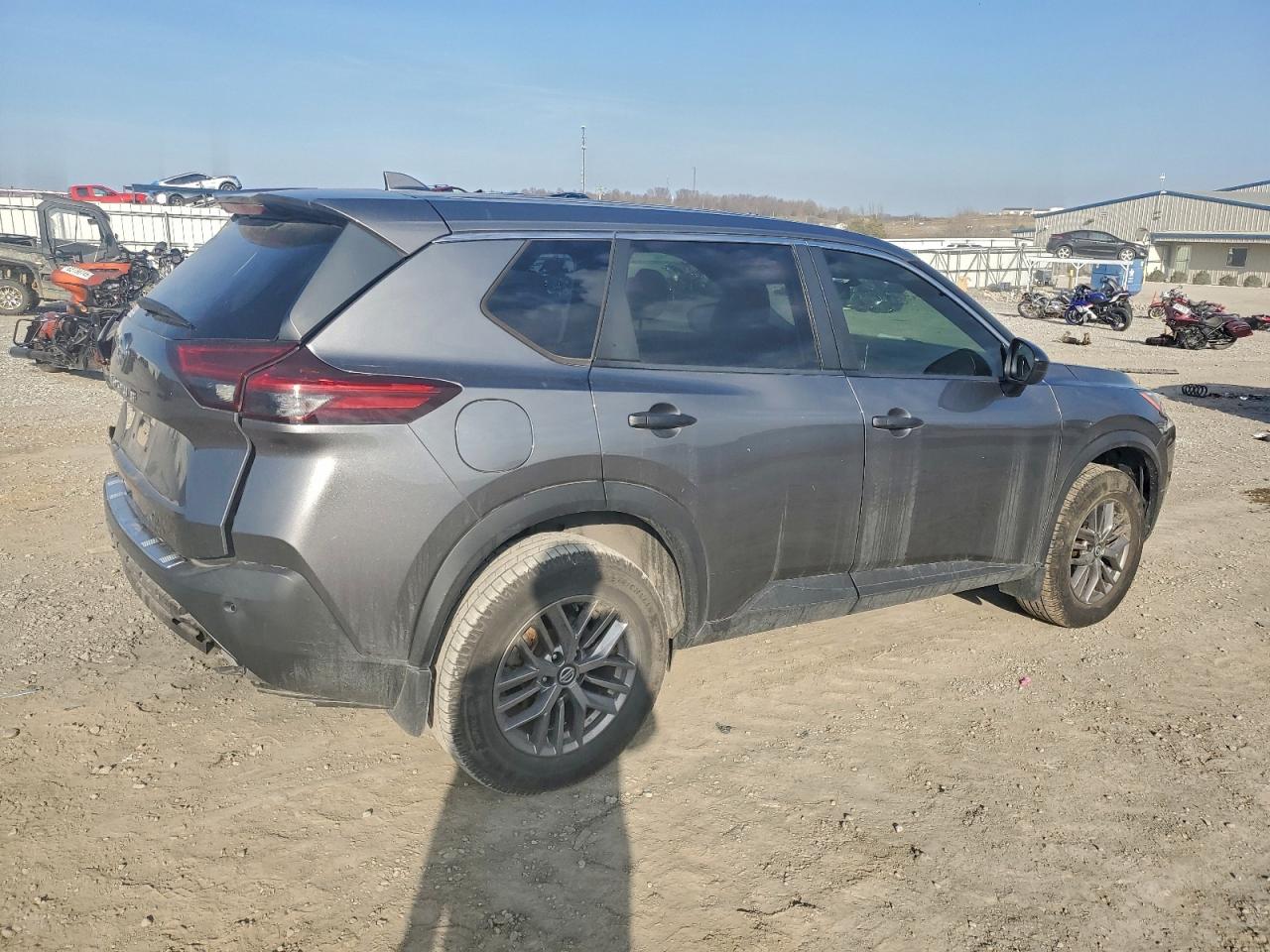 2021 NISSAN ROGUE S photo 3