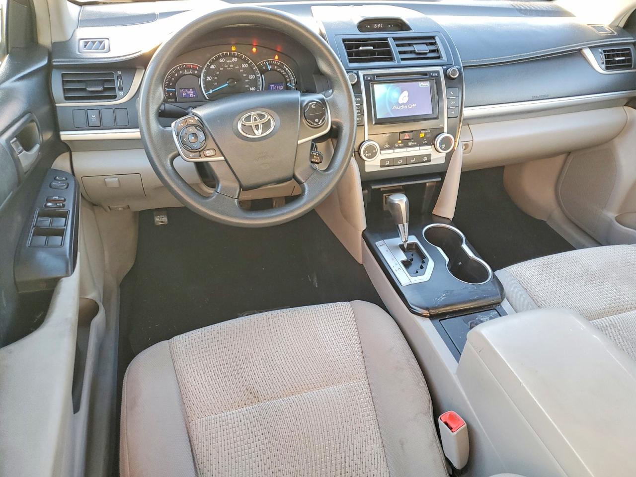 2013 TOYOTA CAMRY L photo 8