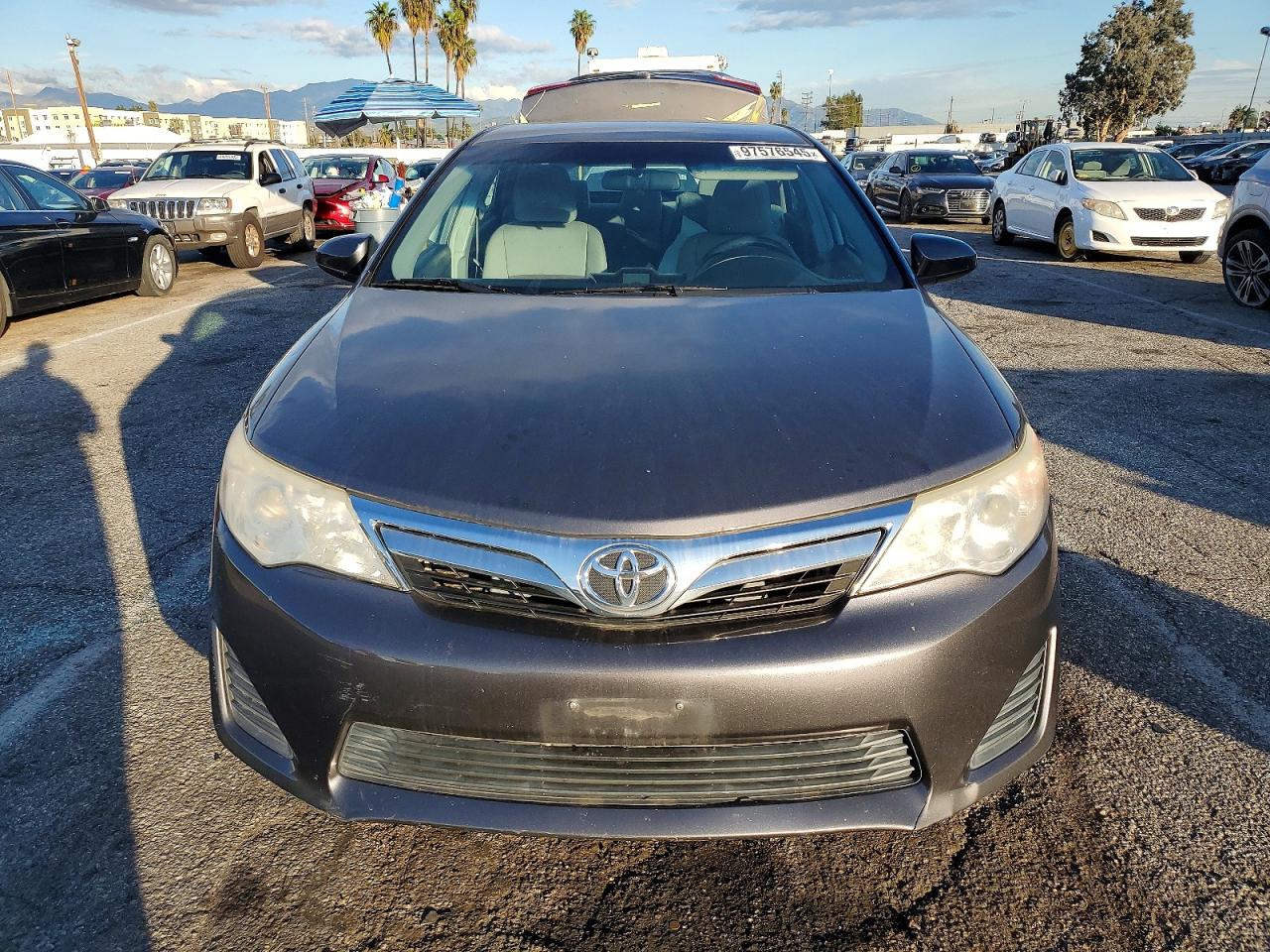 2013 TOYOTA CAMRY L photo 5