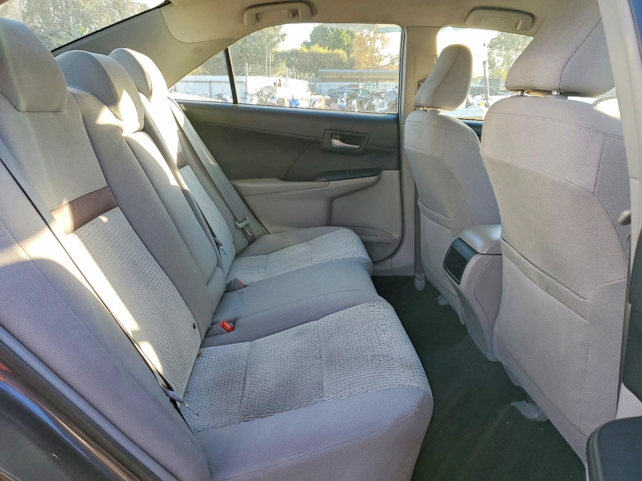 2013 TOYOTA CAMRY L photo 10
