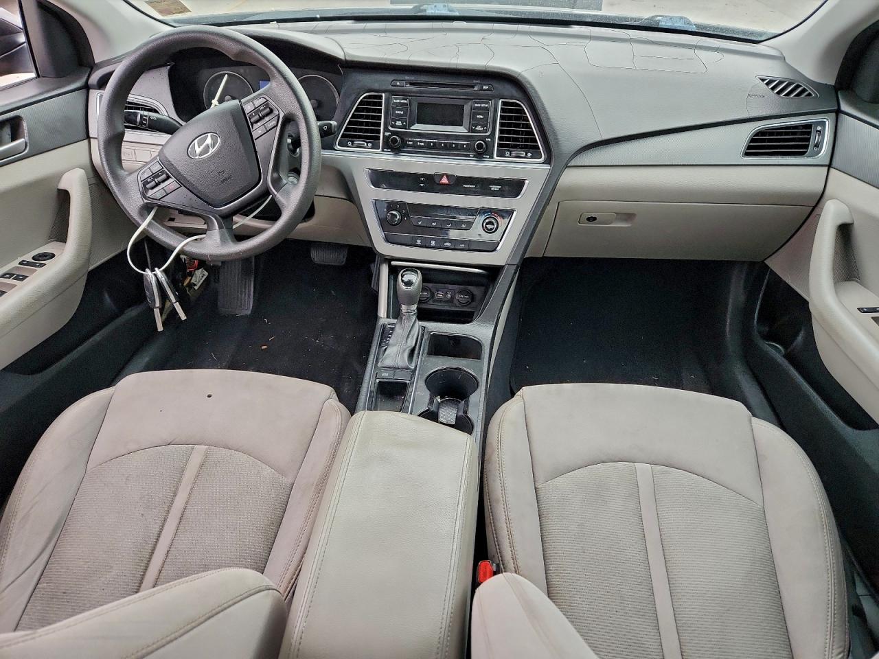 2015 HYUNDAI SONATA SE photo 8
