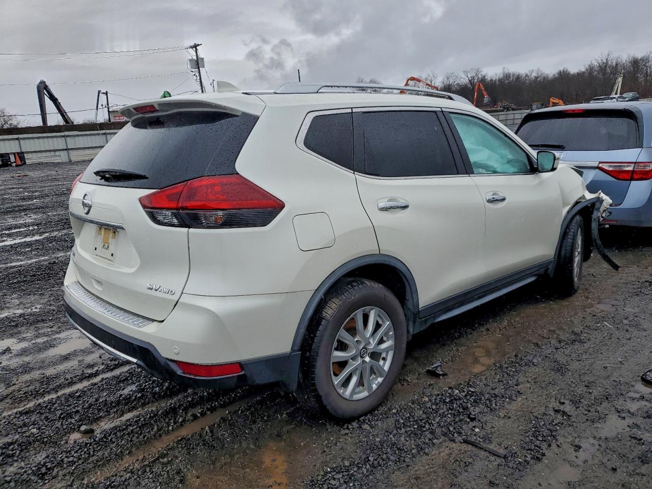 2020 NISSAN ROGUE S photo 3