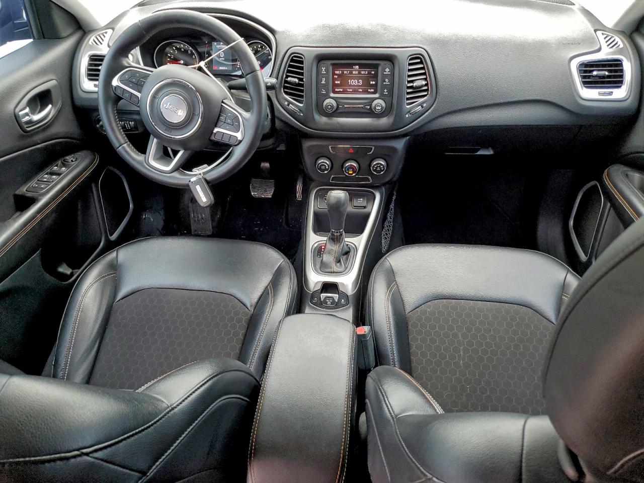 2017 JEEP COMPASS LATITUDE photo 8