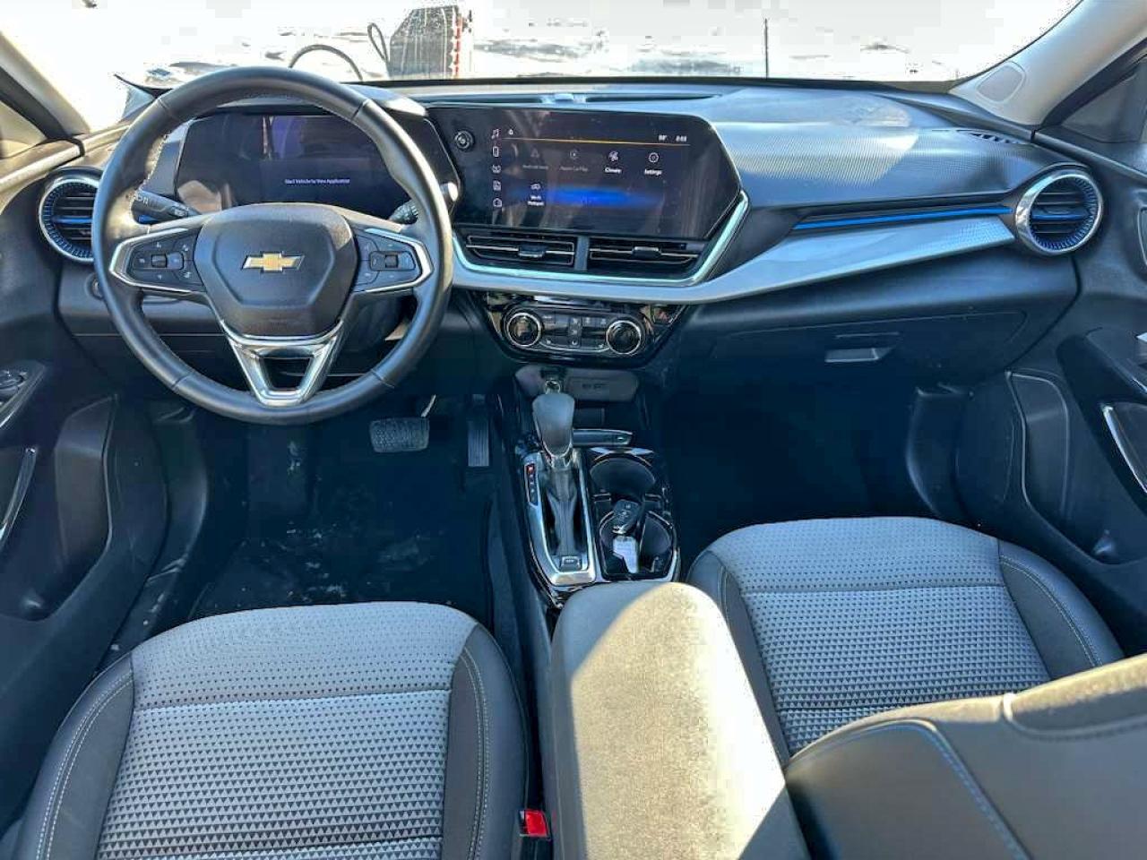 2025 CHEVROLET TRAX 1LT photo 16