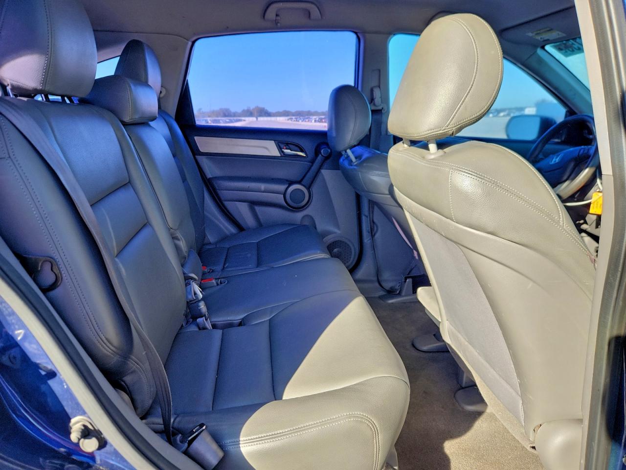 2011 HONDA CR-V LX photo 31