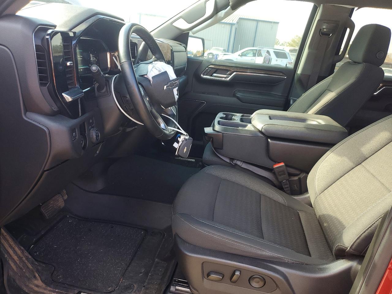 2024 CHEVROLET SILVERADO K1500 RST photo 7