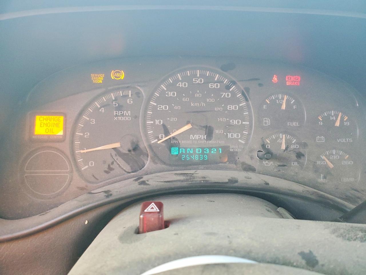 2002 CHEVROLET SUBURBAN K1500 photo 9