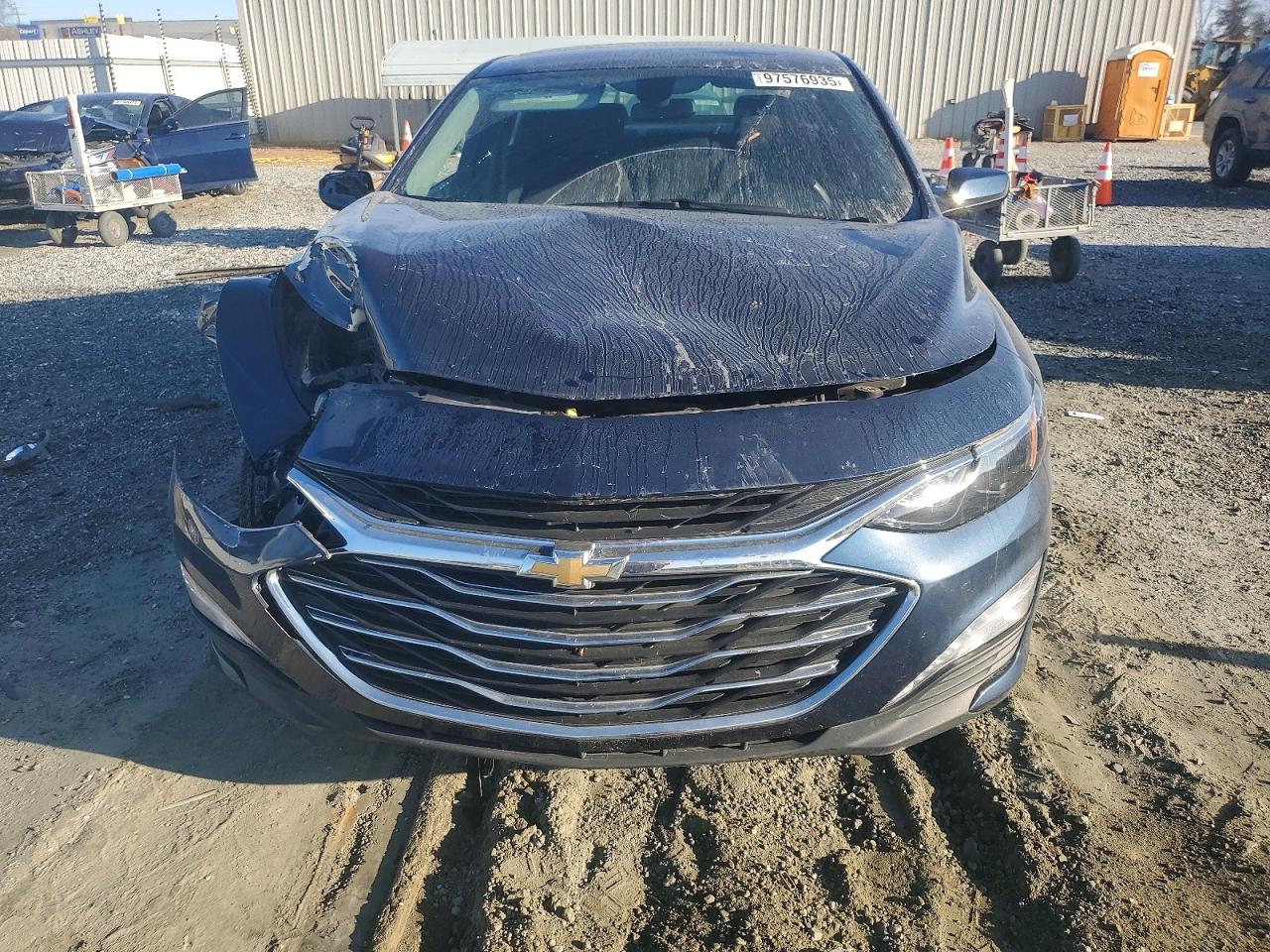 2022 CHEVROLET MALIBU LT photo 5