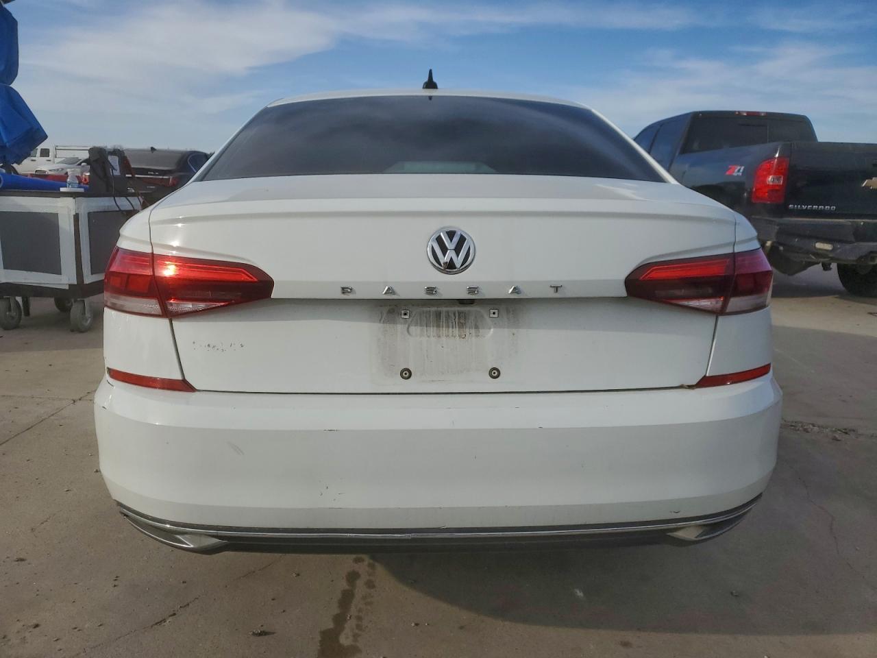 2021 VOLKSWAGEN PASSAT S photo 6