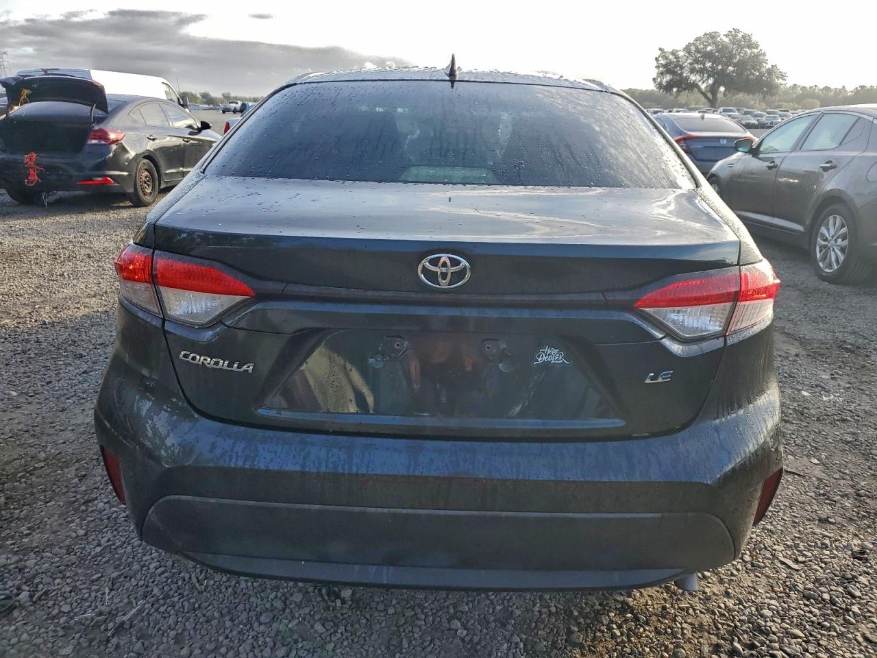 2020 TOYOTA COROLLA LE photo 6
