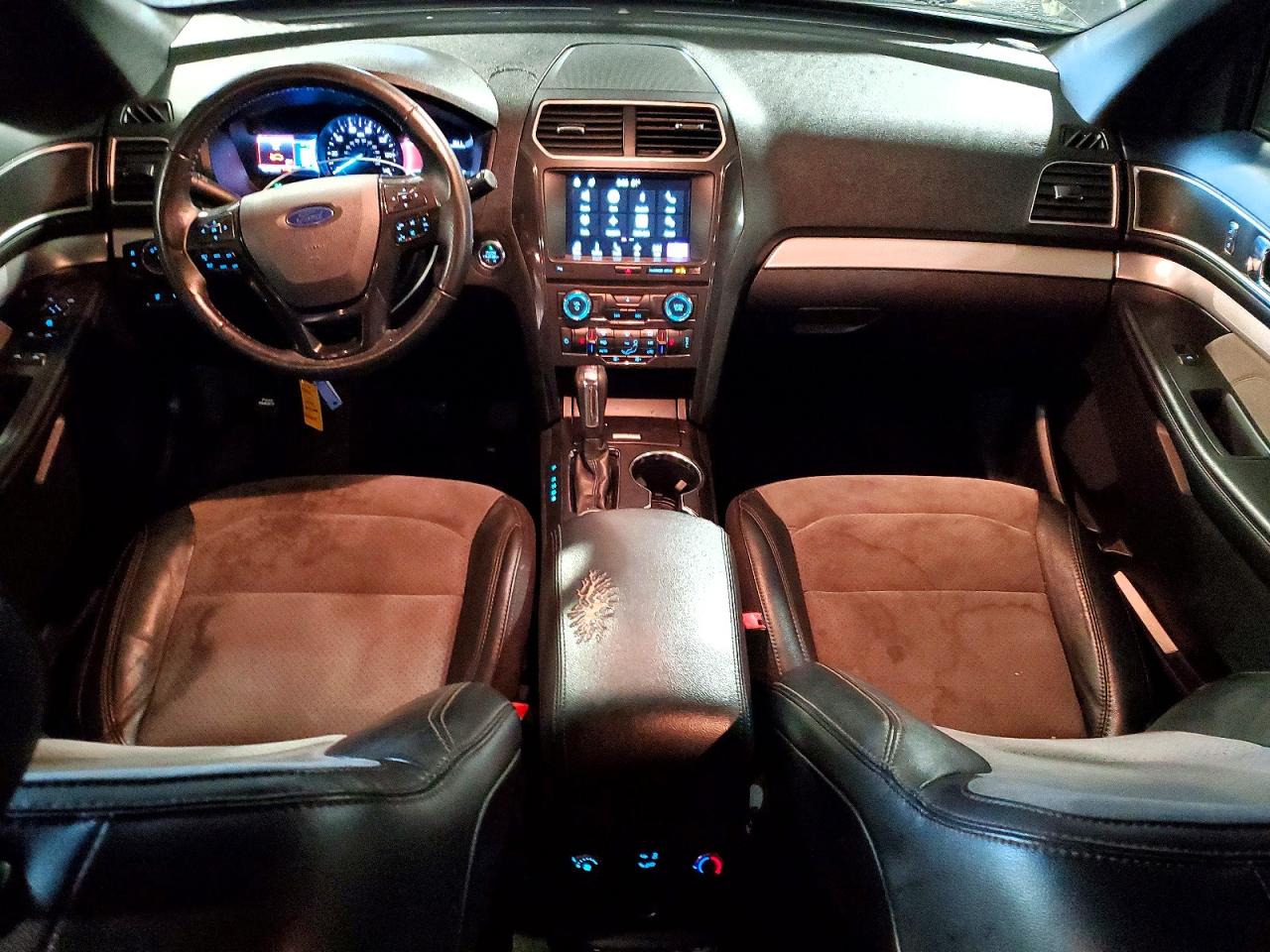 2017 FORD EXPLORER XLT photo 15