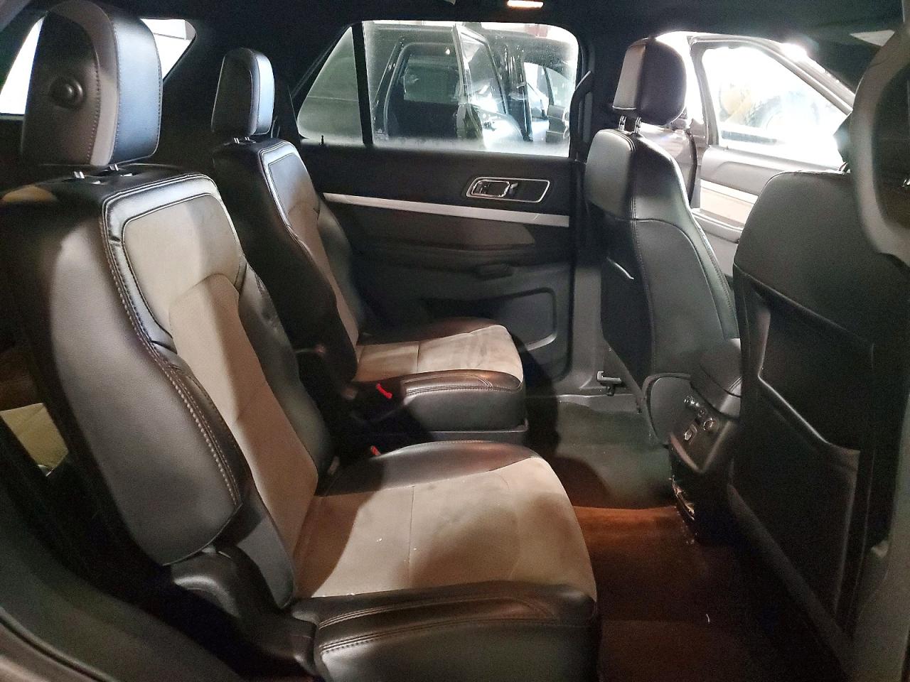 2017 FORD EXPLORER XLT photo 21