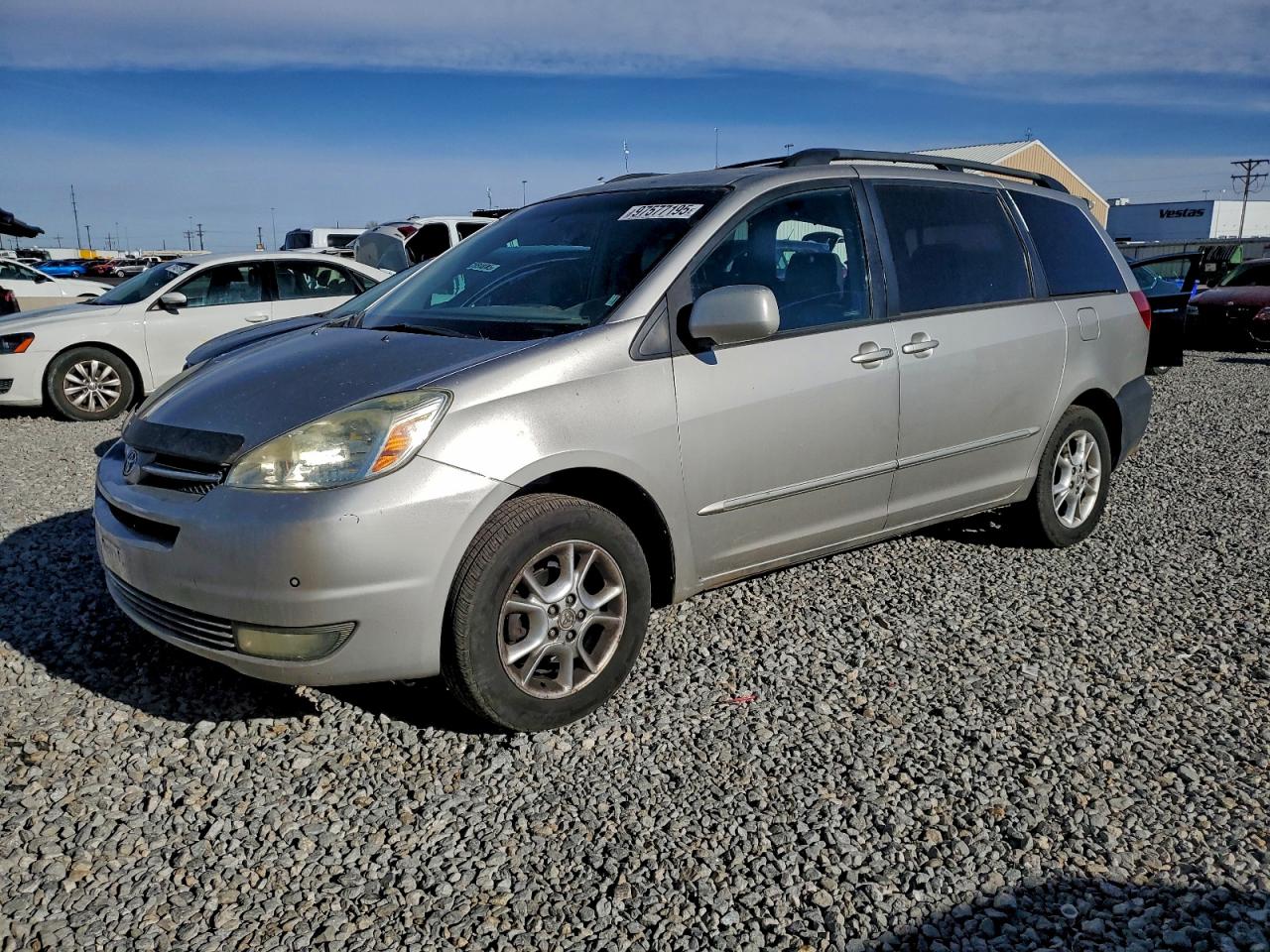 2004 TOYOTA SIENNA