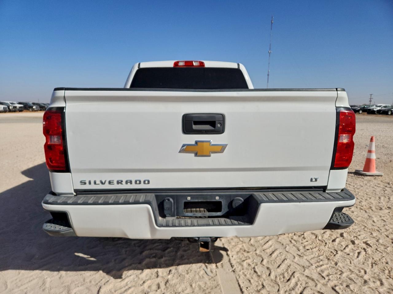 2017 CHEVROLET SILVERADO K1500 LT photo 6