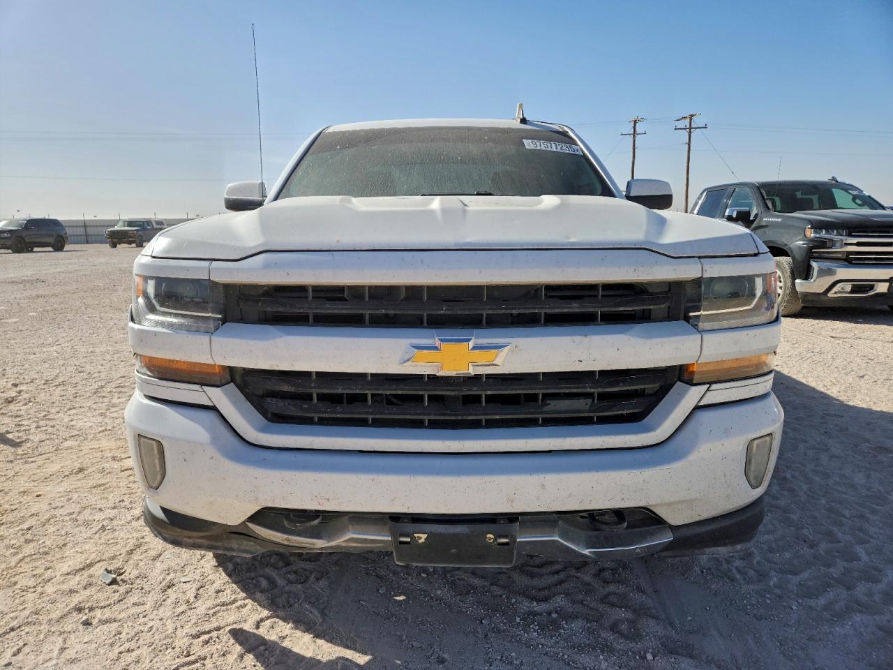 2017 CHEVROLET SILVERADO K1500 LT photo 5