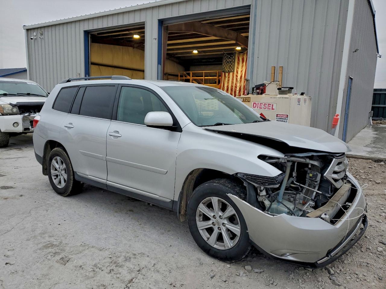 2013 TOYOTA HIGHLANDER BASE photo 4