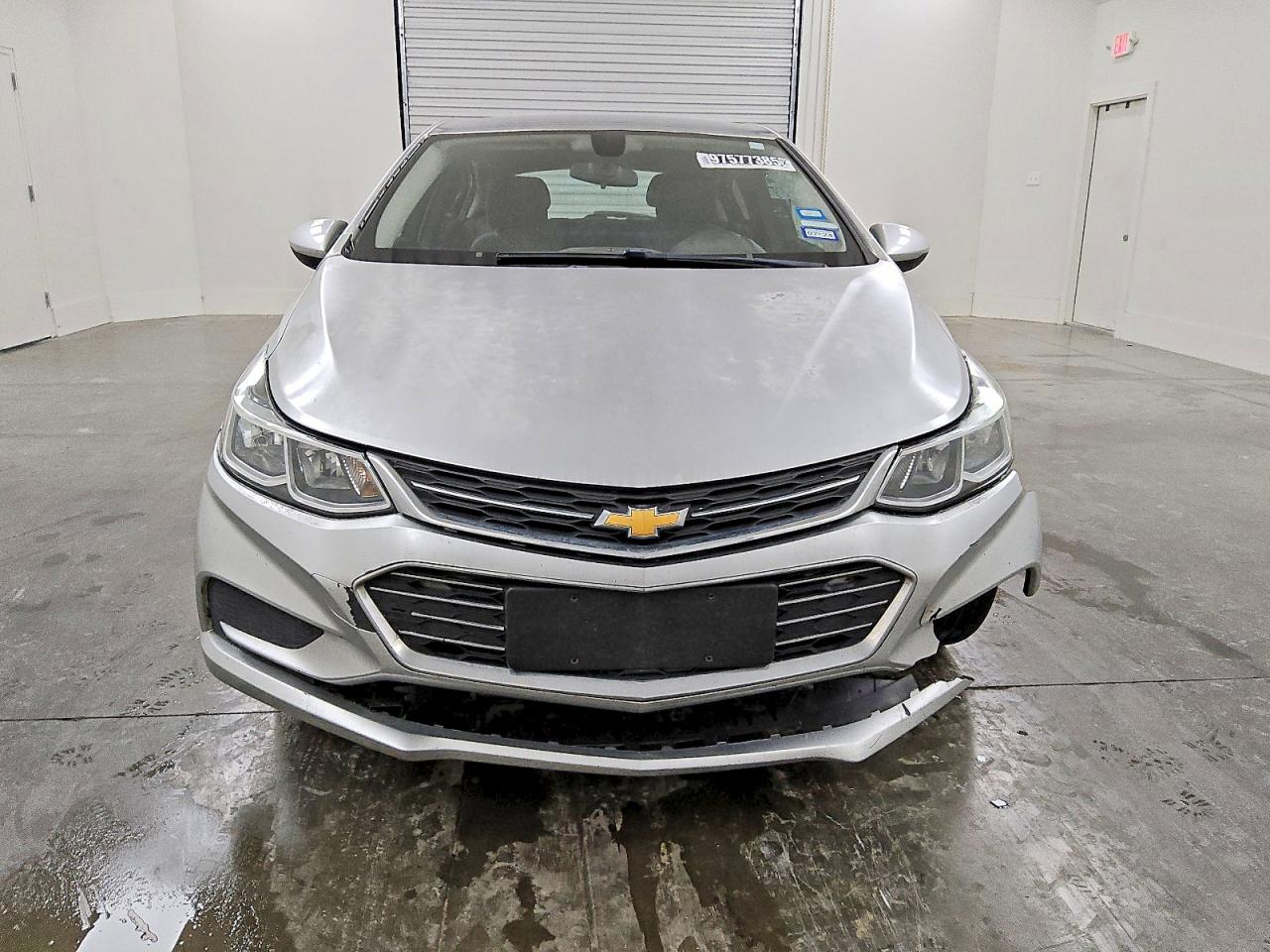 2017 CHEVROLET CRUZE LT photo 5
