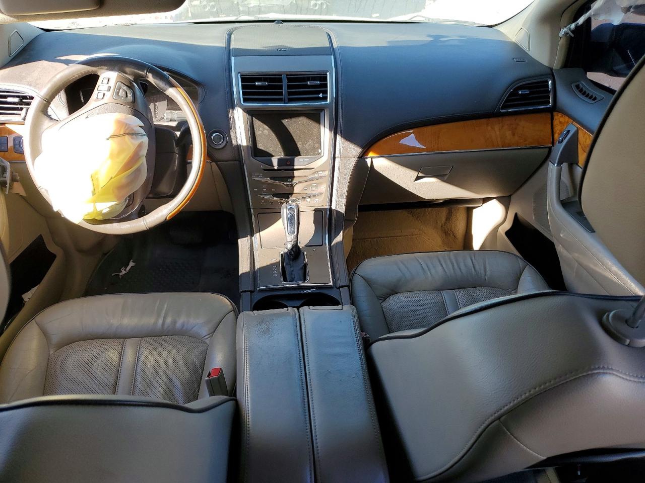 2013 LINCOLN TOWNHOUSE MKX photo 8