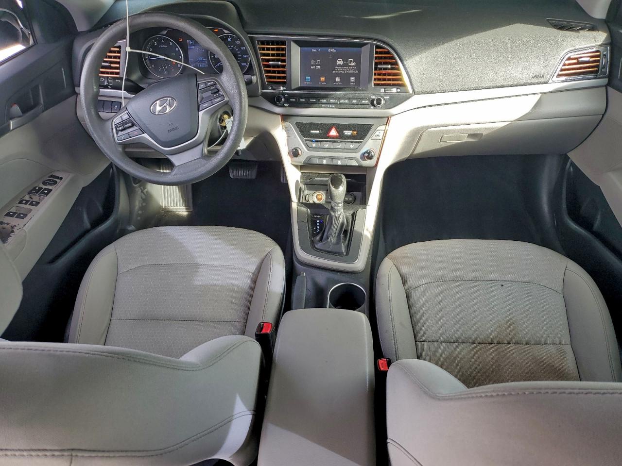 2017 HYUNDAI ELANTRA SE photo 8