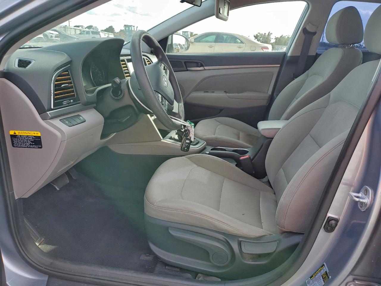 2017 HYUNDAI ELANTRA SE photo 7