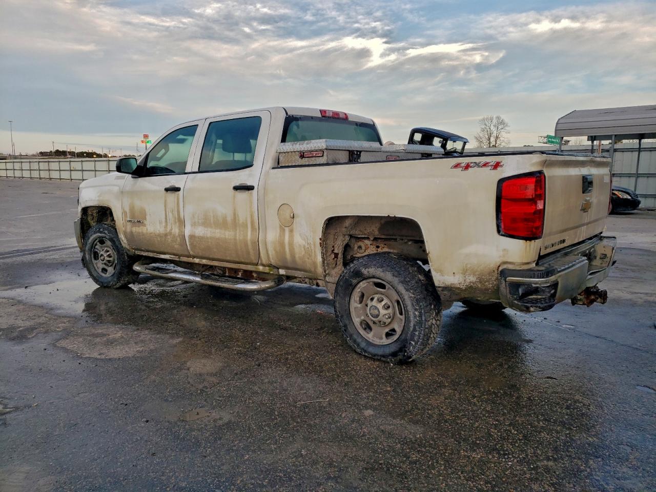 2017 CHEVROLET SILVERADO K2500 HEAVY DUTY photo 2