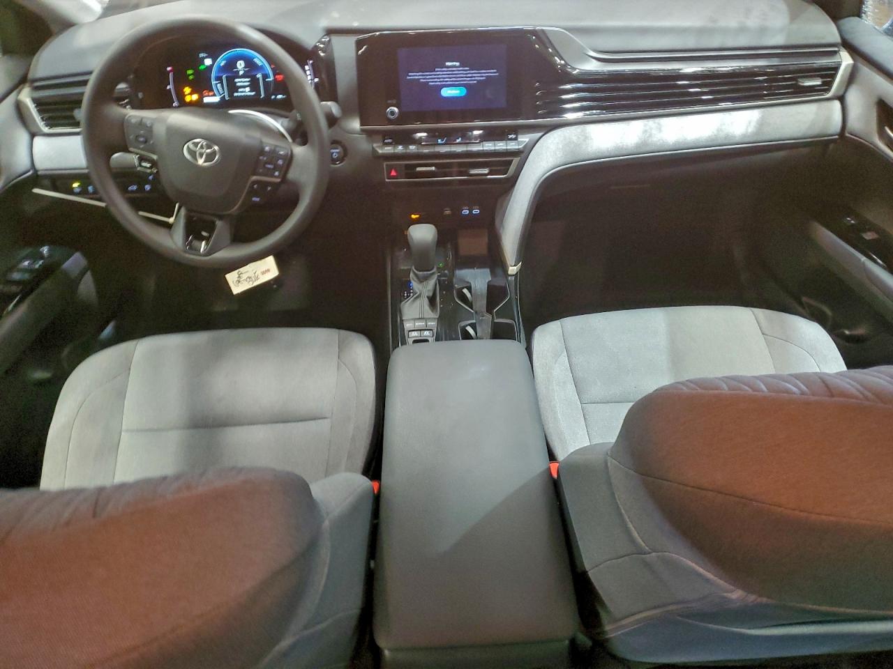 2025 TOYOTA CAMRY XSE photo 8