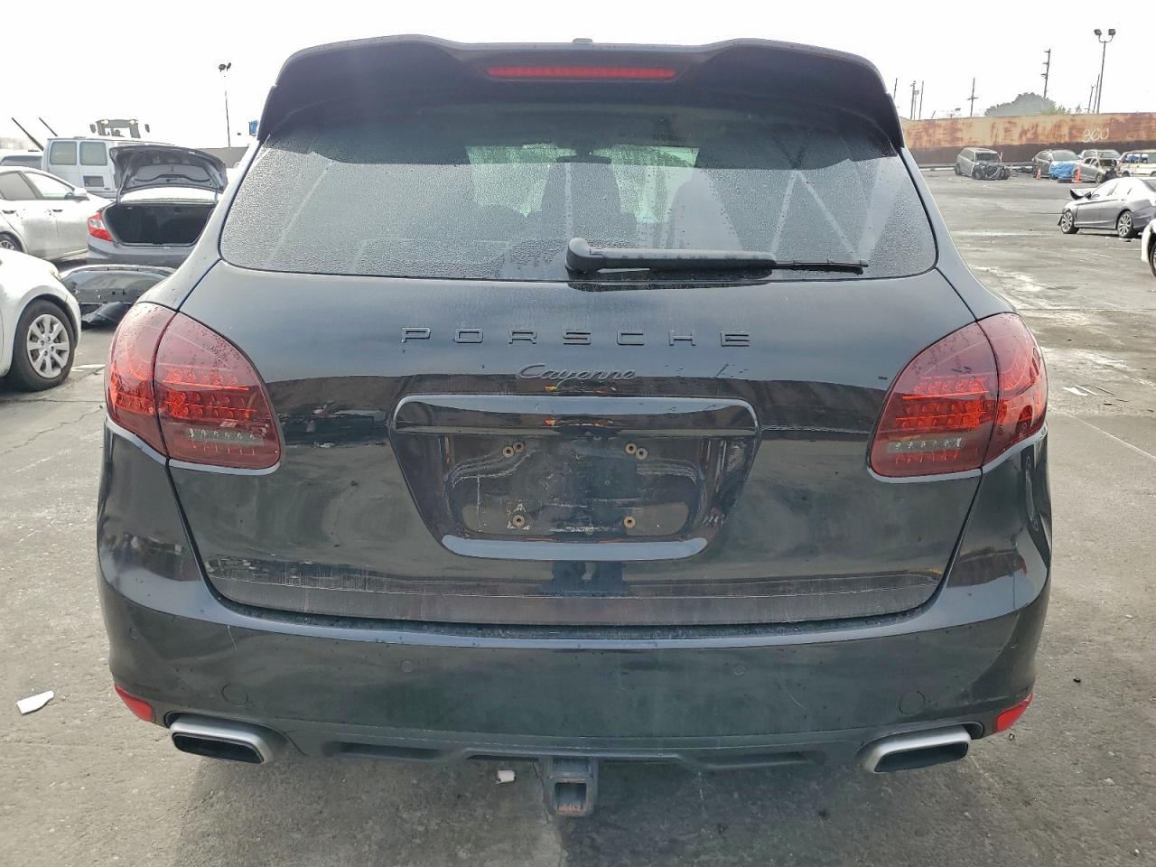 2013 PORSCHE CAYENNE photo 6