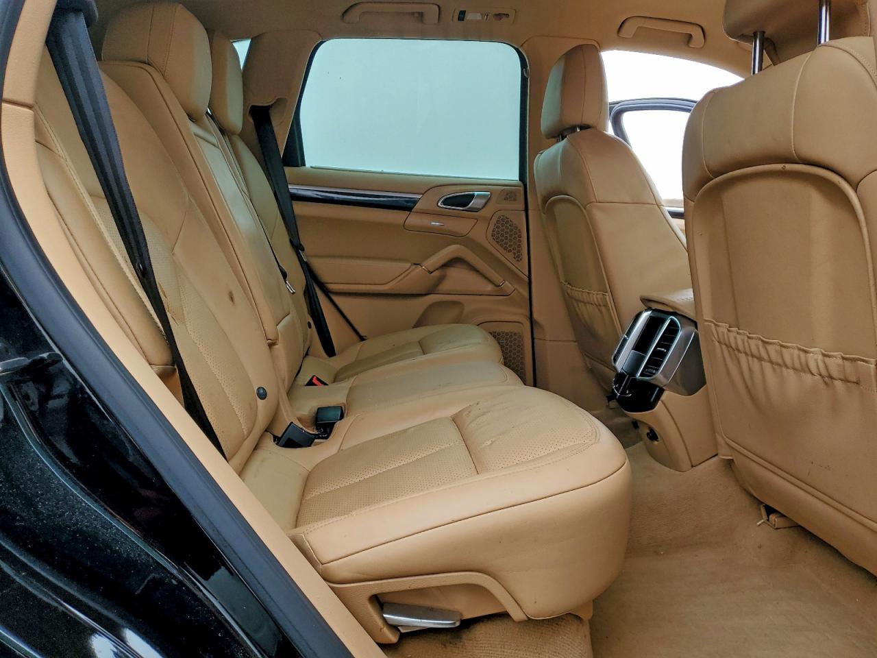 2013 PORSCHE CAYENNE photo 10