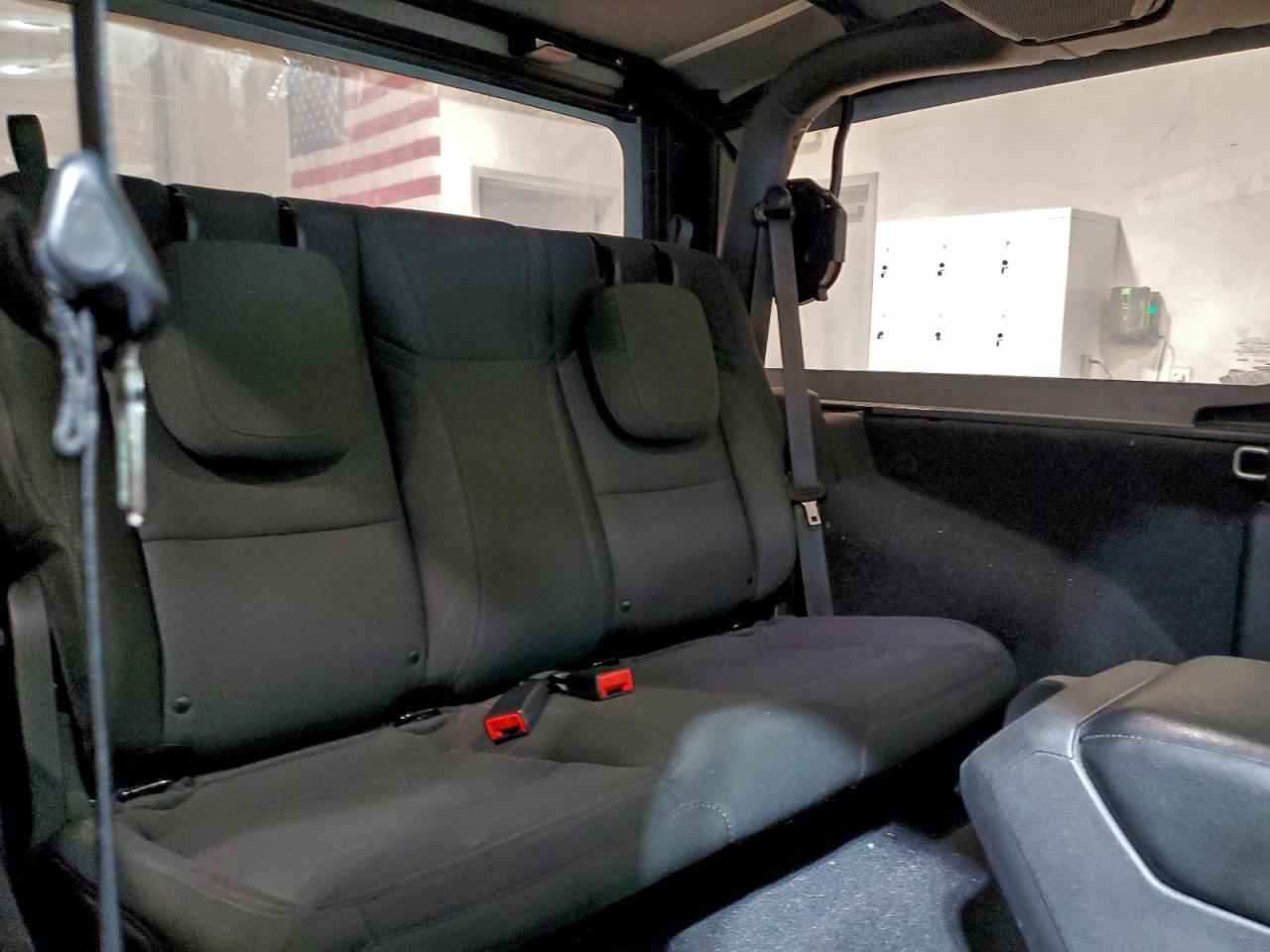 2019 JEEP WRANGLER SPORT photo 21