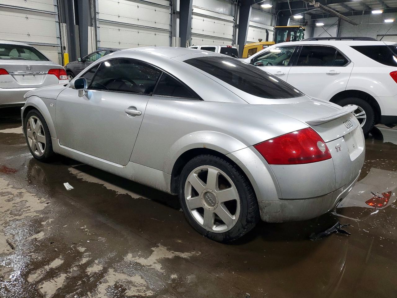 2001 AUDI TT QUATTRO photo 2