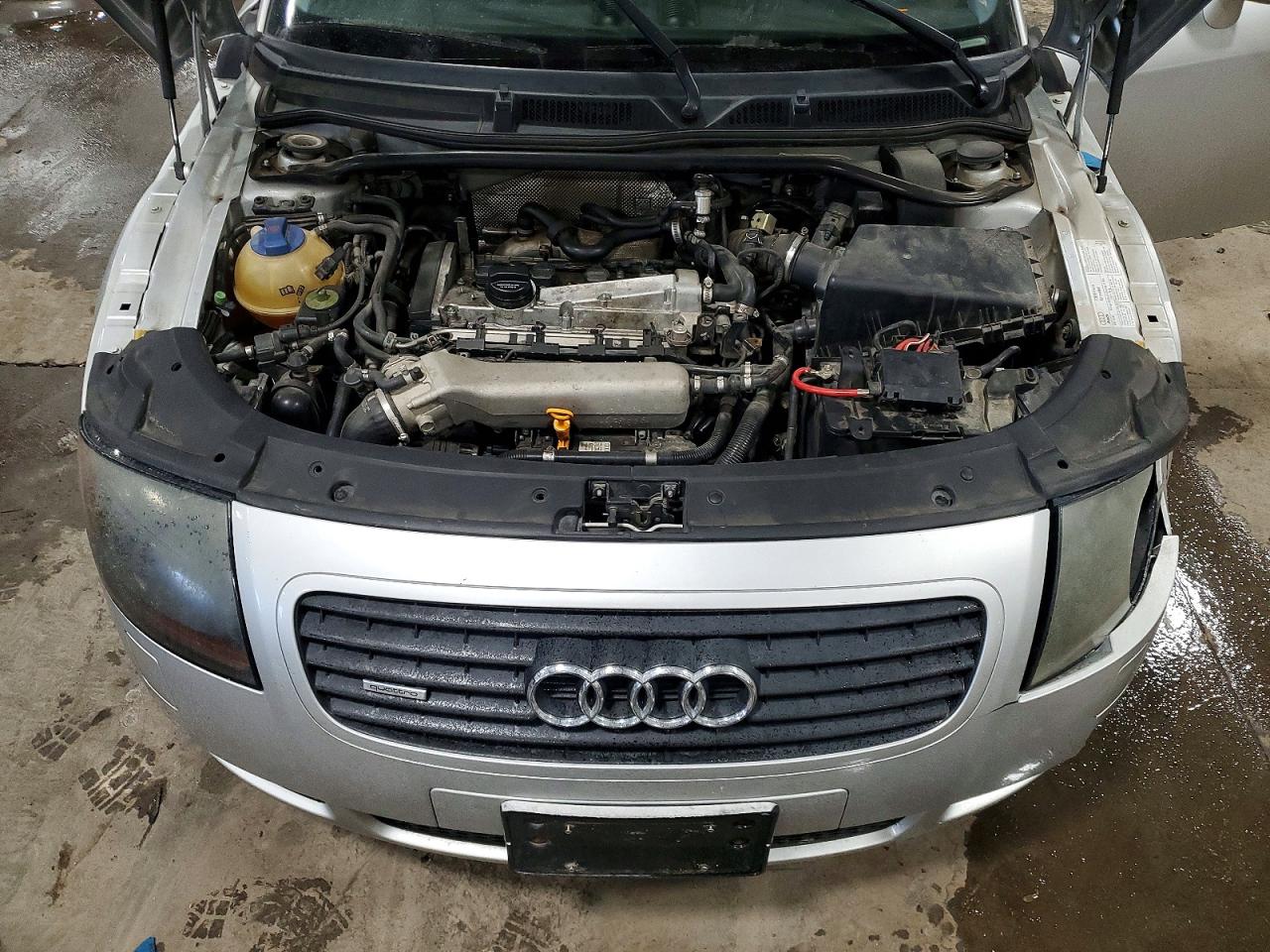2001 AUDI TT QUATTRO photo 11