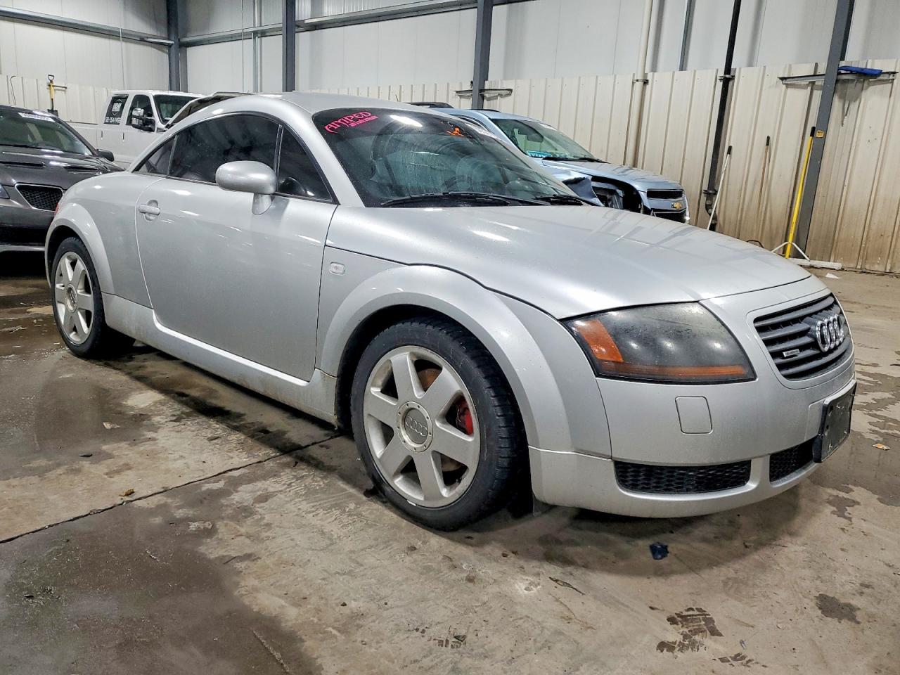 2001 AUDI TT QUATTRO photo 4