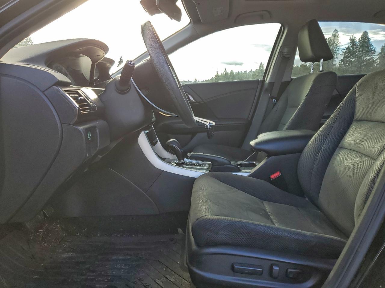 2017 HONDA ACCORD EX photo 7