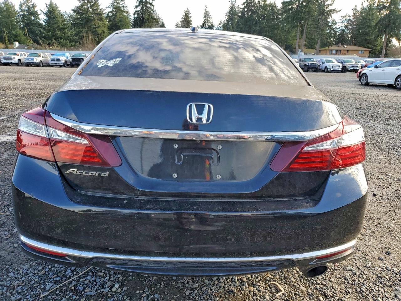 2017 HONDA ACCORD EX photo 6