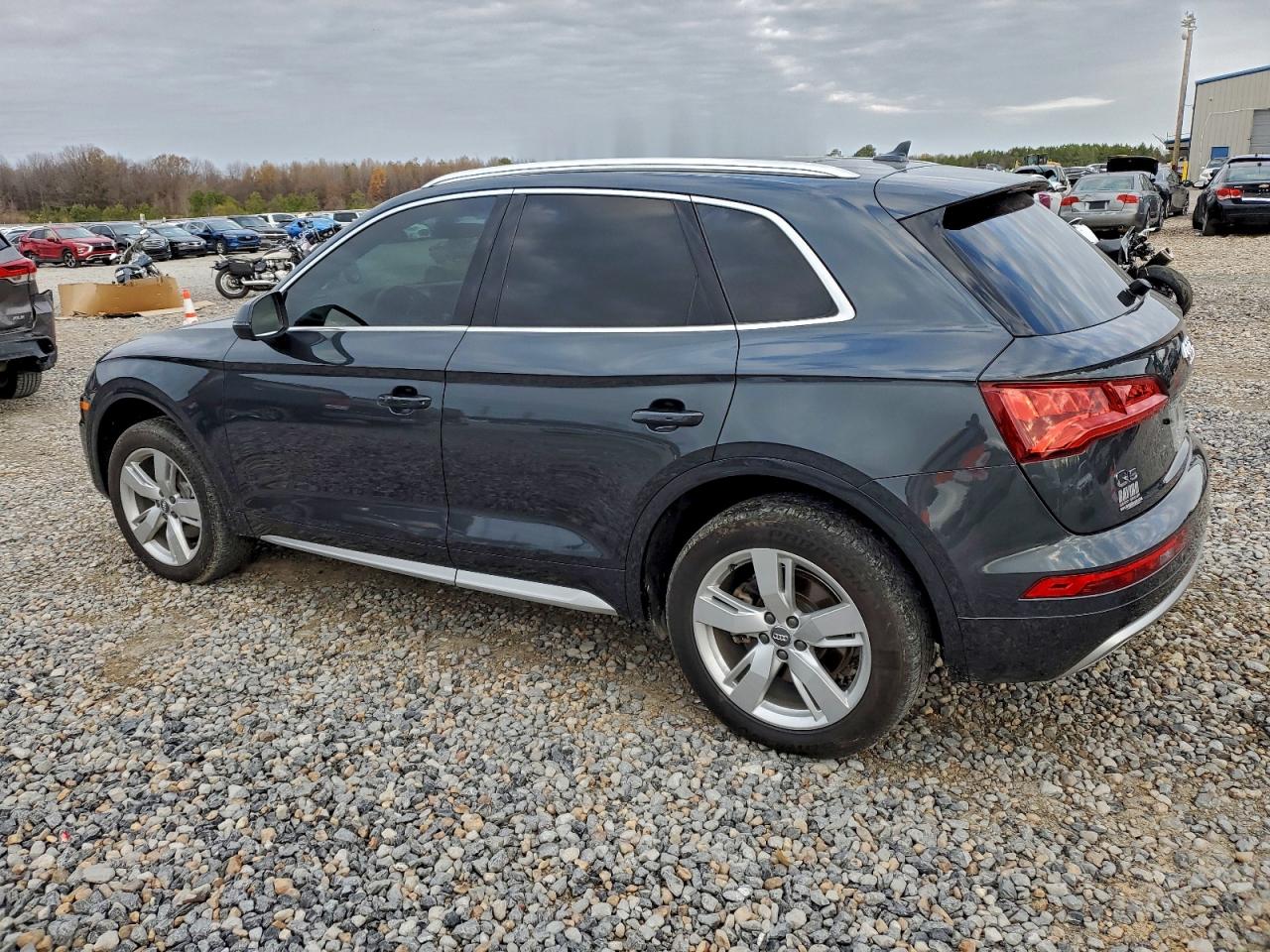 2019 AUDI Q5 PREMIUM photo 2
