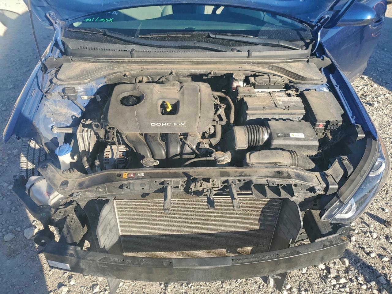 2017 HYUNDAI ELANTRA SE photo 11