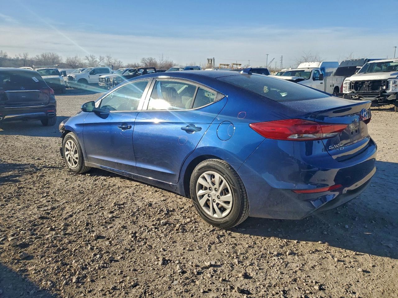2017 HYUNDAI ELANTRA SE photo 2